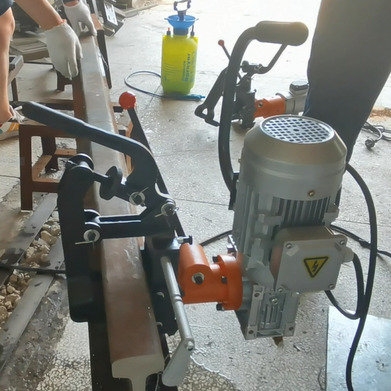380V電動鋼軌鉆孔機(jī)作業(yè)流程
